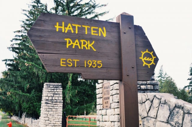 Hatten Park, located in the middle of town, is a 120-acre park with baseball fields, playgrounds and nature trails.